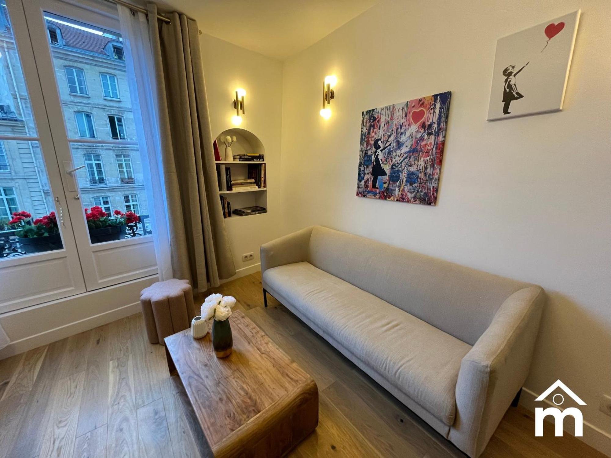 Paris Marais Saint Paul By Melvane